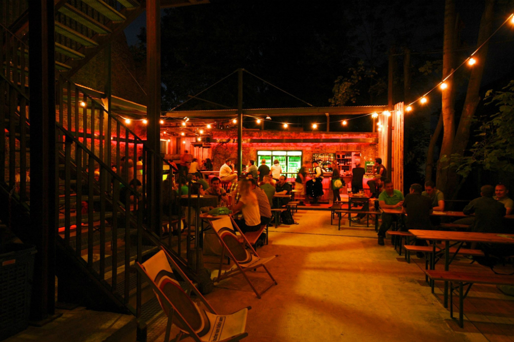 Beeld: Lolita Bar (Facebook)